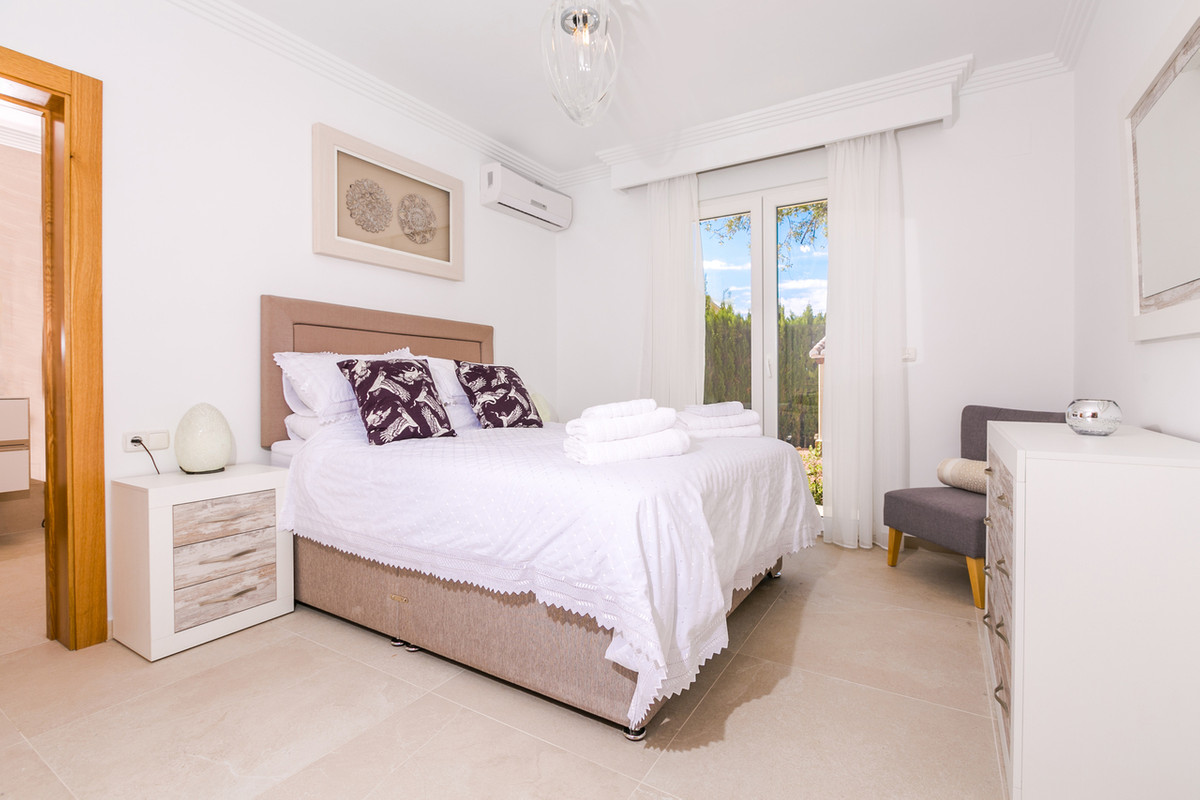 6 Bed Townhouse for sale in Javea Costa Blanca, Alicante, Spain