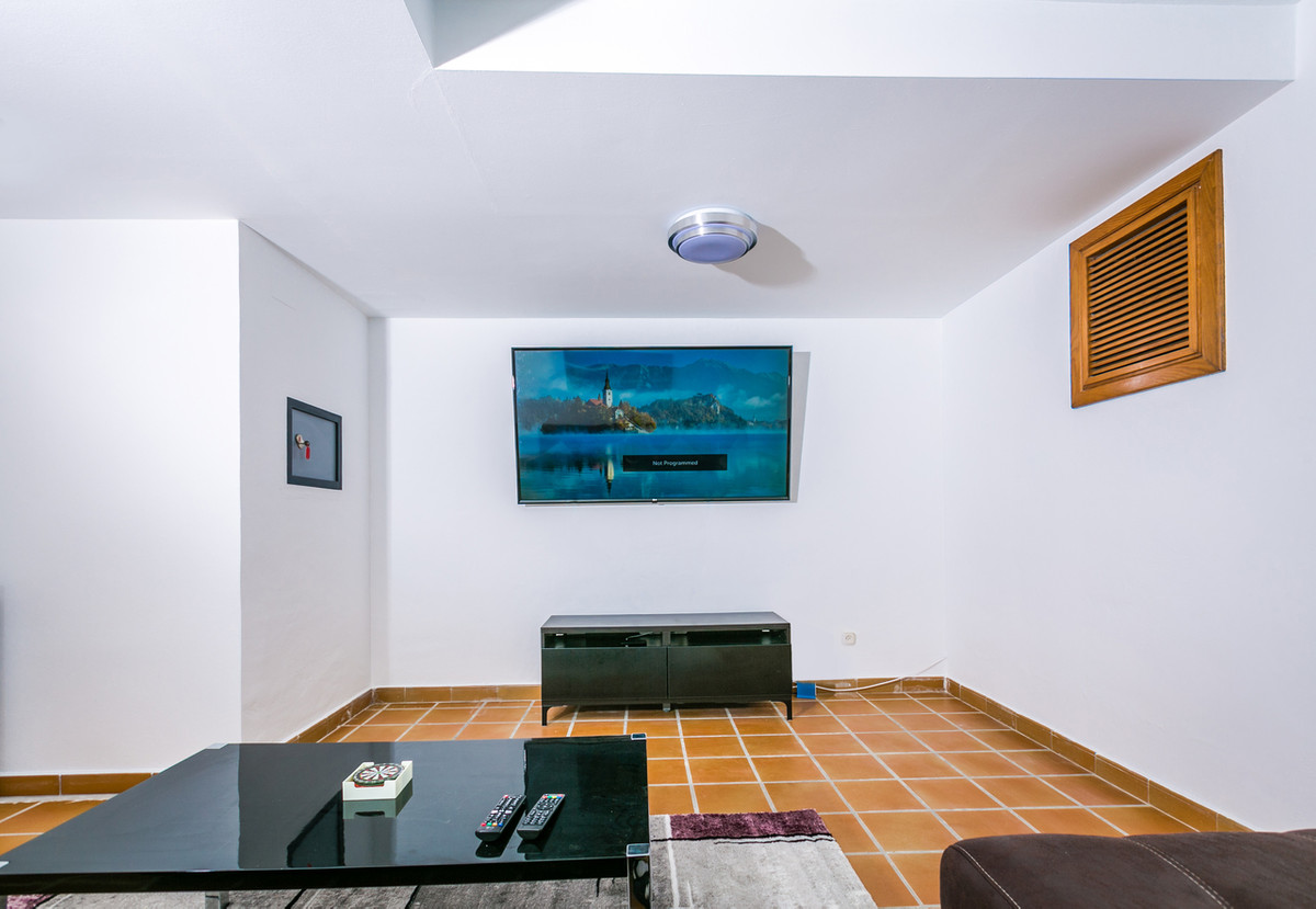 6 Bed Townhouse for sale in Javea Costa Blanca, Alicante, Spain