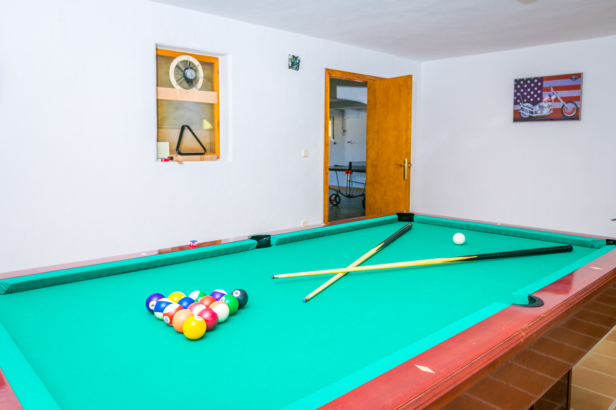 6 Bed Townhouse for sale in Javea Costa Blanca, Alicante, Spain