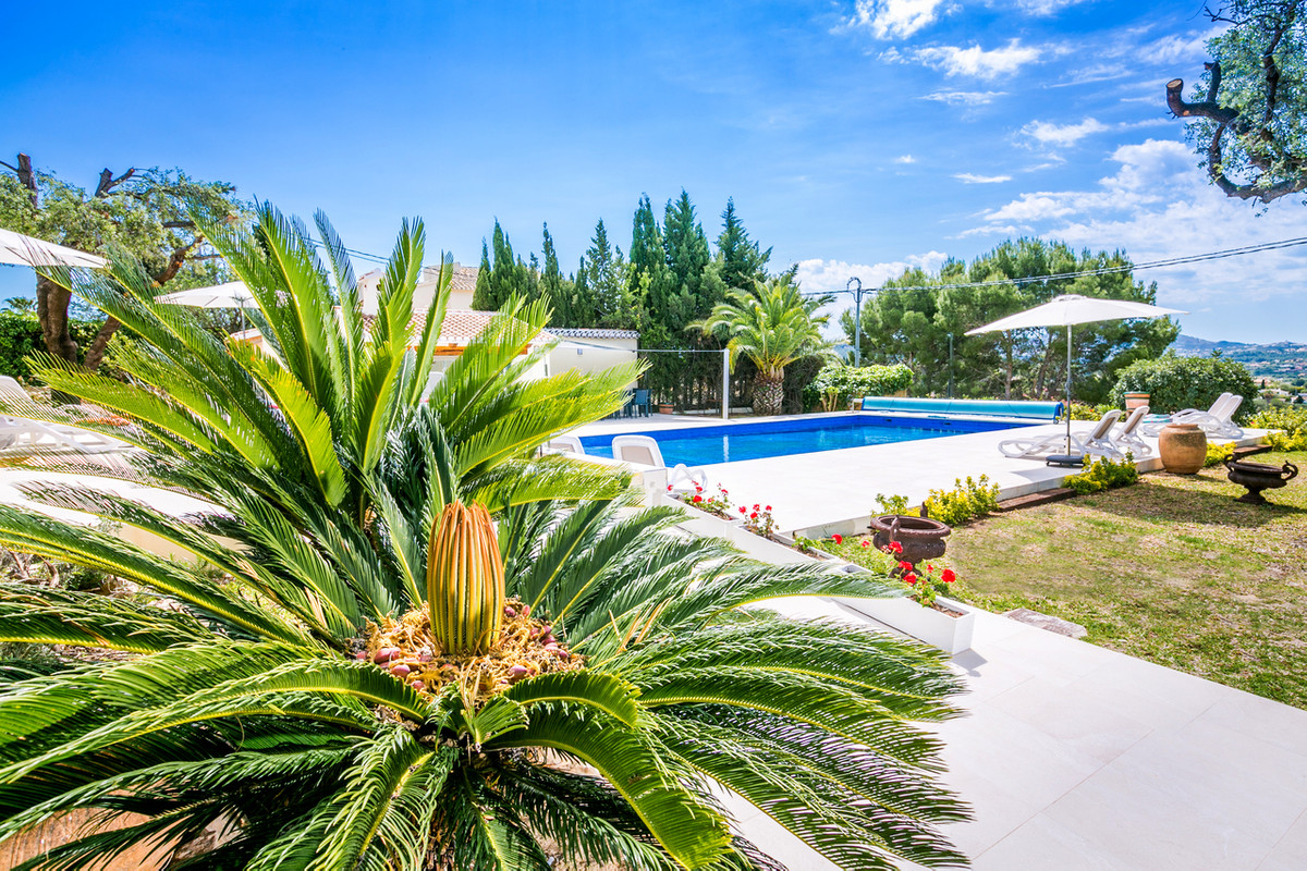 6 Bed Townhouse for sale in Javea Costa Blanca, Alicante, Spain