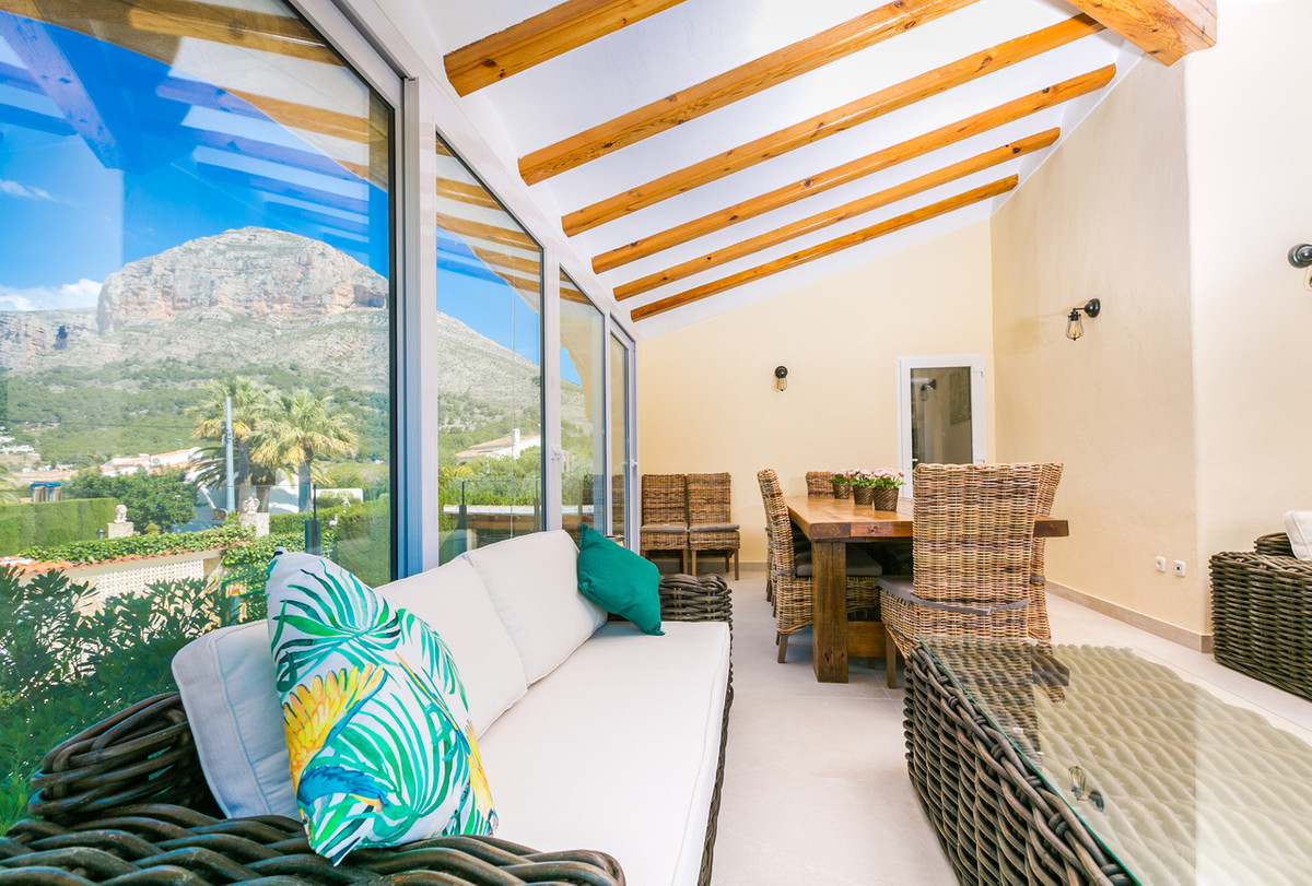 6 Bed Townhouse for sale in Javea Costa Blanca, Alicante, Spain