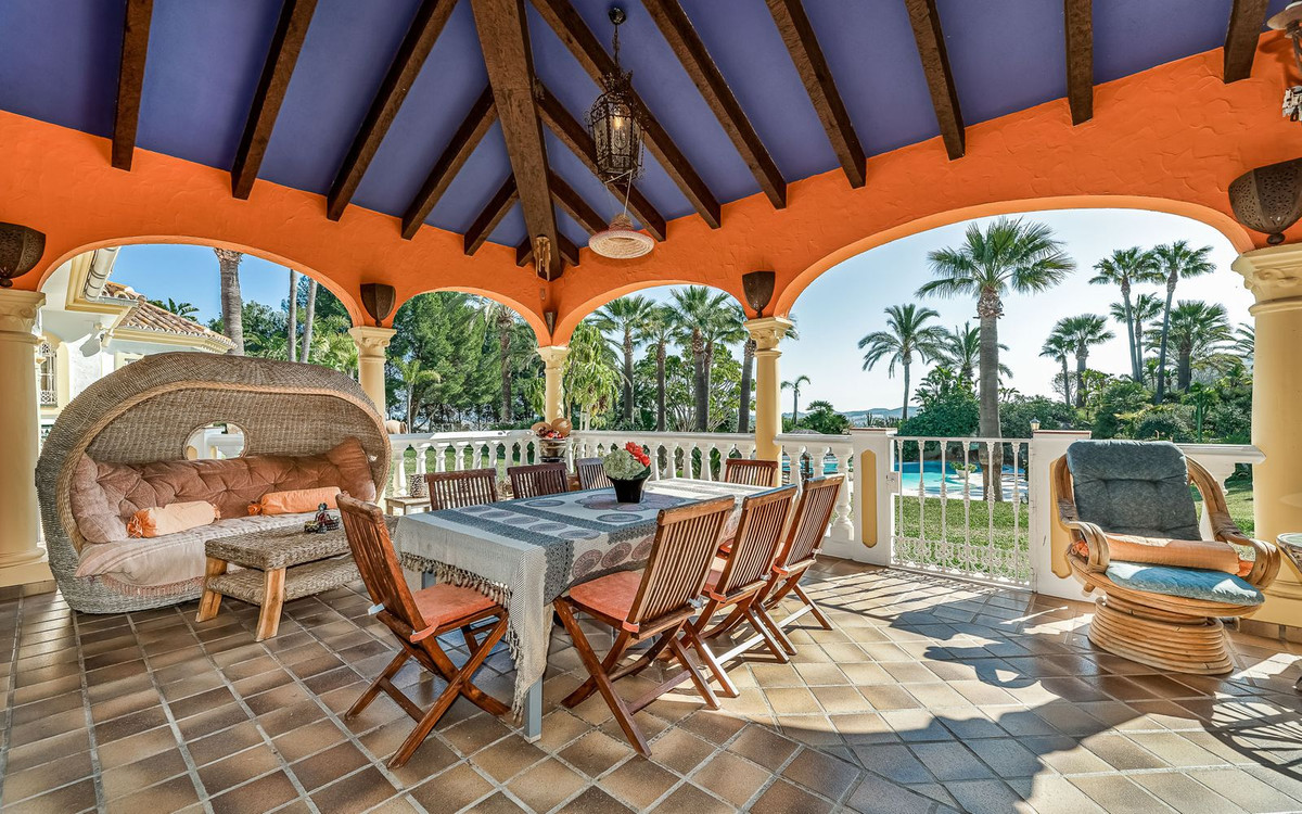 Se vende Villa - Chalet de 6 dormitorios en Costa Del Sol, Málaga, España