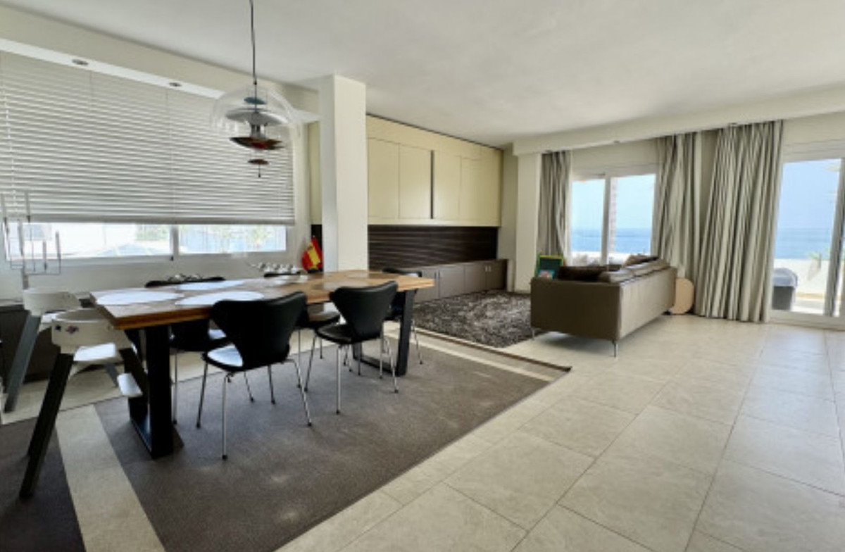 3 Bed Apartment for sale in Estepona Costa Del Sol, Málaga, Spain