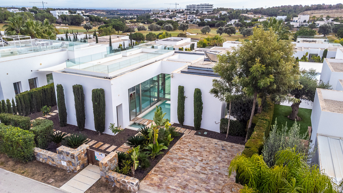 4 Bed Townhouse for sale in Las Colinas Golf Costa Blanca, Alicante, Spain