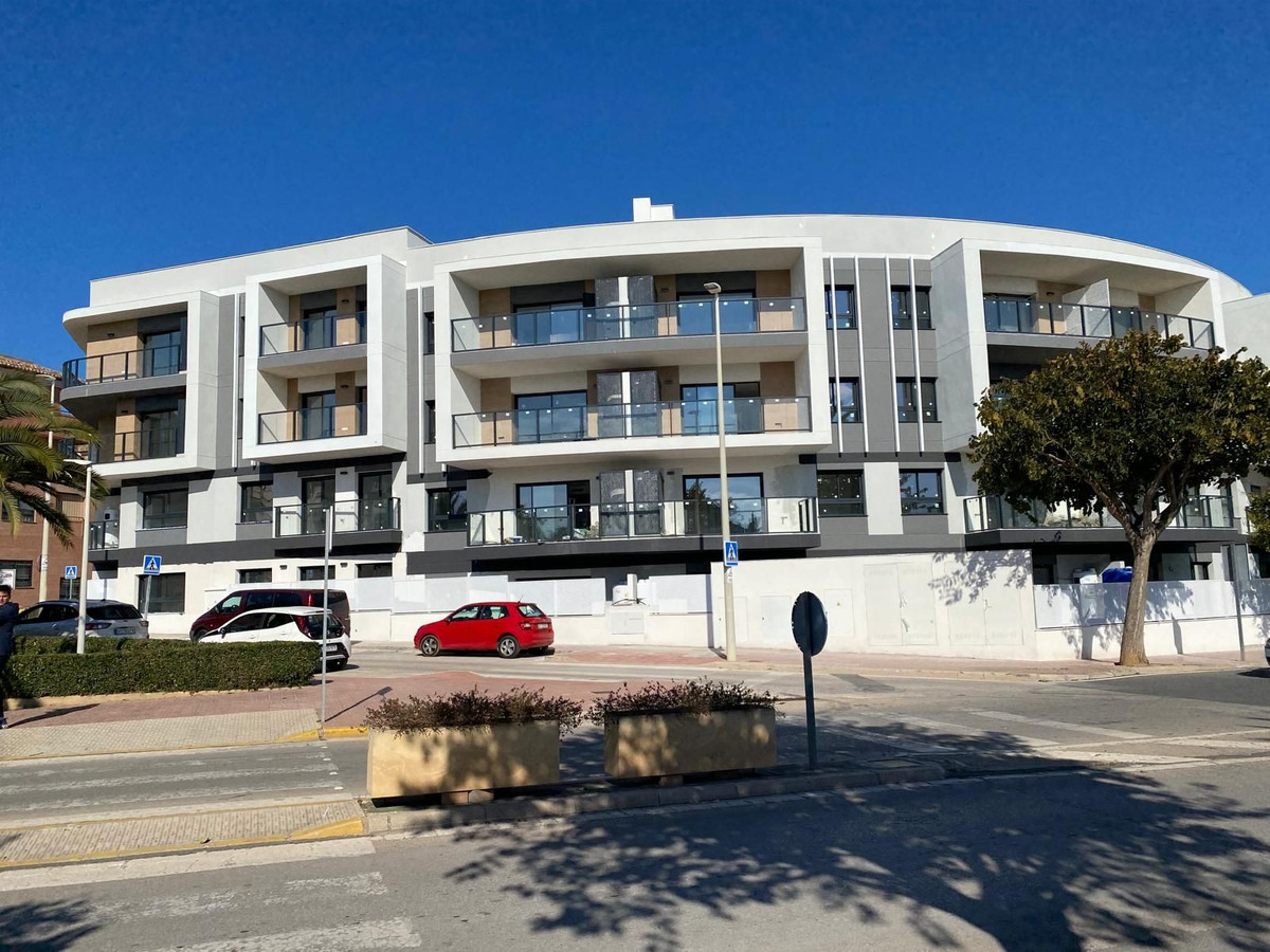 Se vende Apartamento Planta Media de 3 dormitorios en Costa Blanca, Alicante, España