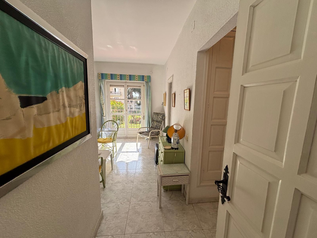 3 Bed Apartment for sale in Nueva Andalucía Costa Del Sol, Málaga, Spain