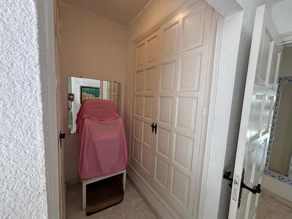 3 Bed Apartment for sale in Nueva Andalucía Costa Del Sol, Málaga, Spain