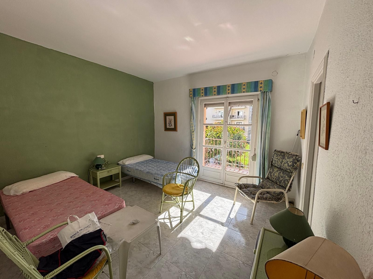 3 Bed Apartment for sale in Nueva Andalucía Costa Del Sol, Málaga, Spain