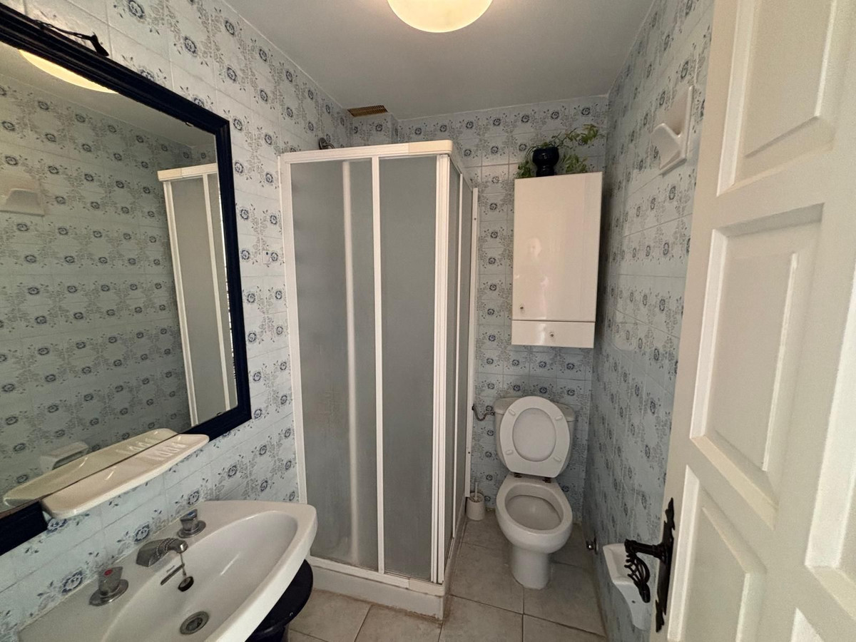 3 Bed Apartment for sale in Nueva Andalucía Costa Del Sol, Málaga, Spain