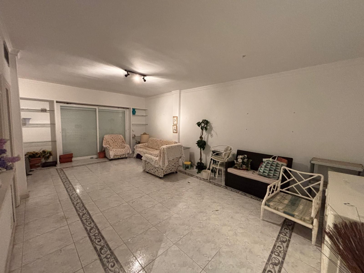 3 Bed Apartment for sale in Nueva Andalucía Costa Del Sol, Málaga, Spain