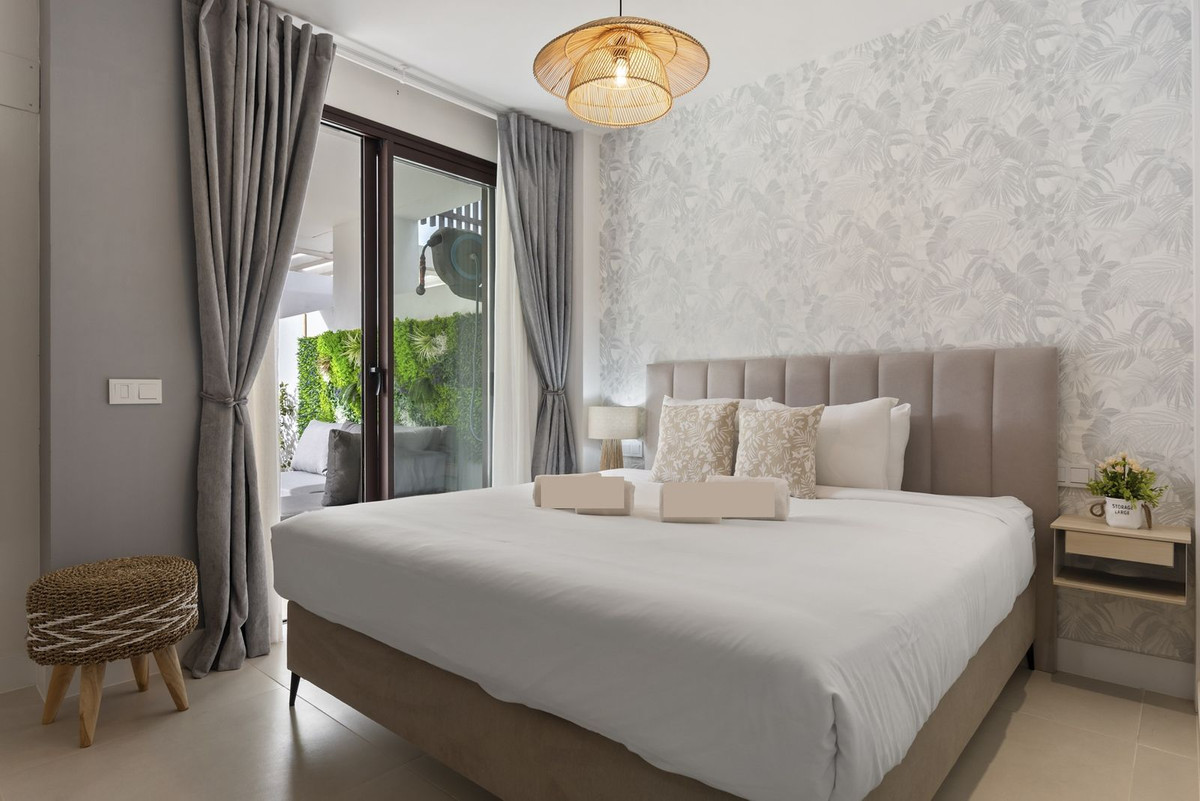 2 Bed Apartment for sale in Fuengirola Costa Del Sol, Málaga, Spain