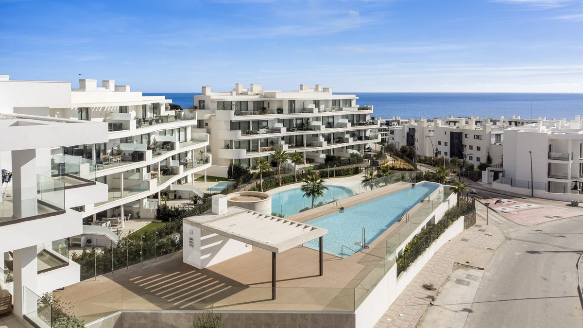 2 Bed Apartment for sale in Fuengirola Costa Del Sol, Málaga, Spain