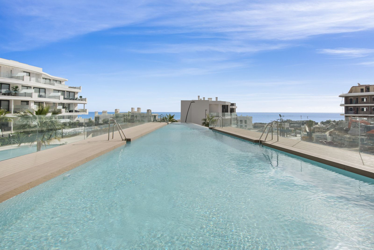 2 Bed Apartment for sale in Fuengirola Costa Del Sol, Málaga, Spain