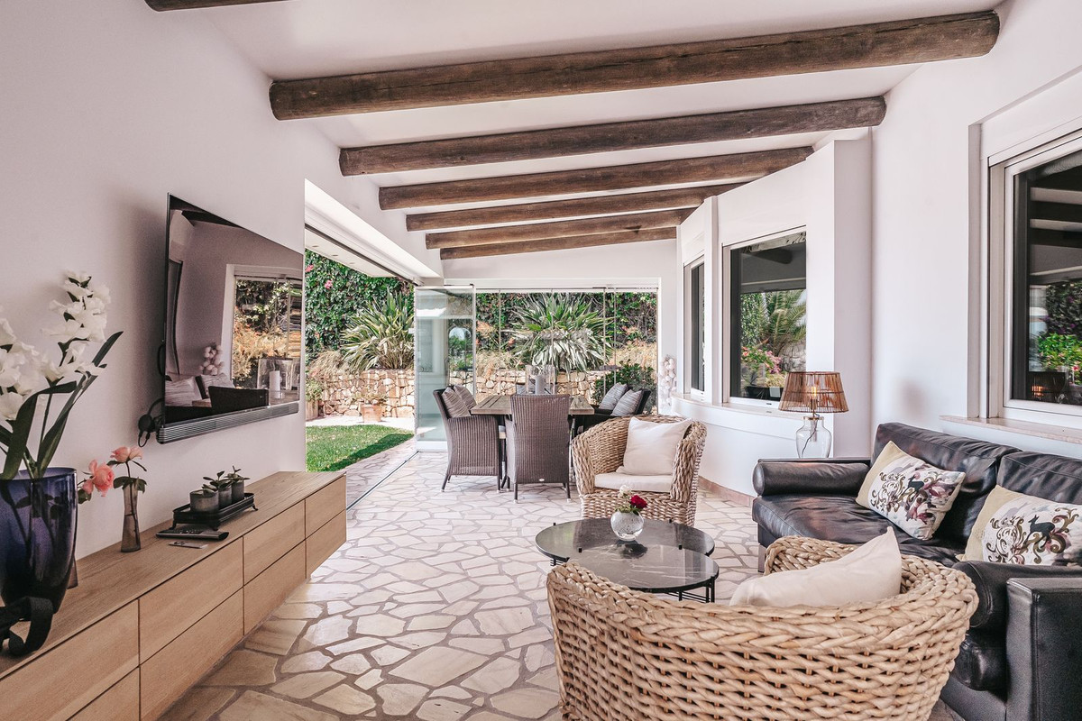 Se vende Villa - Chalet de 4 dormitorios en Costa Del Sol, Málaga, España