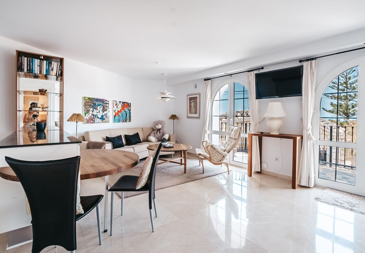 Se vende Villa - Chalet de 4 dormitorios en Costa Del Sol, Málaga, España