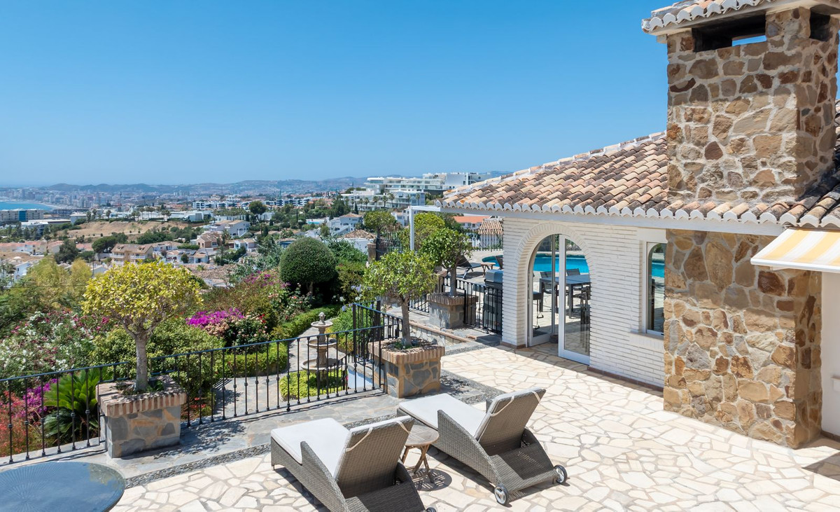 Se vende Villa - Chalet de 4 dormitorios en Costa Del Sol, Málaga, España