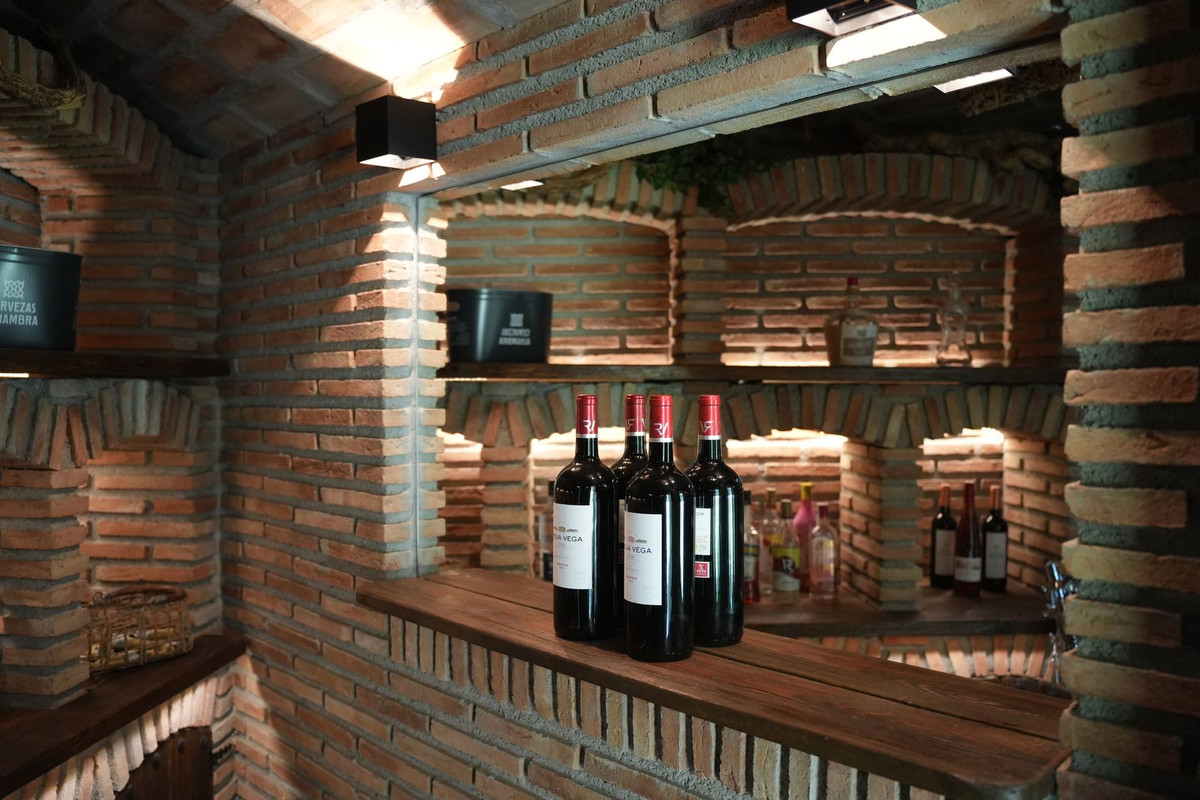 Se vende Villa - Chalet de 4 dormitorios en Costa Del Sol, Málaga, España