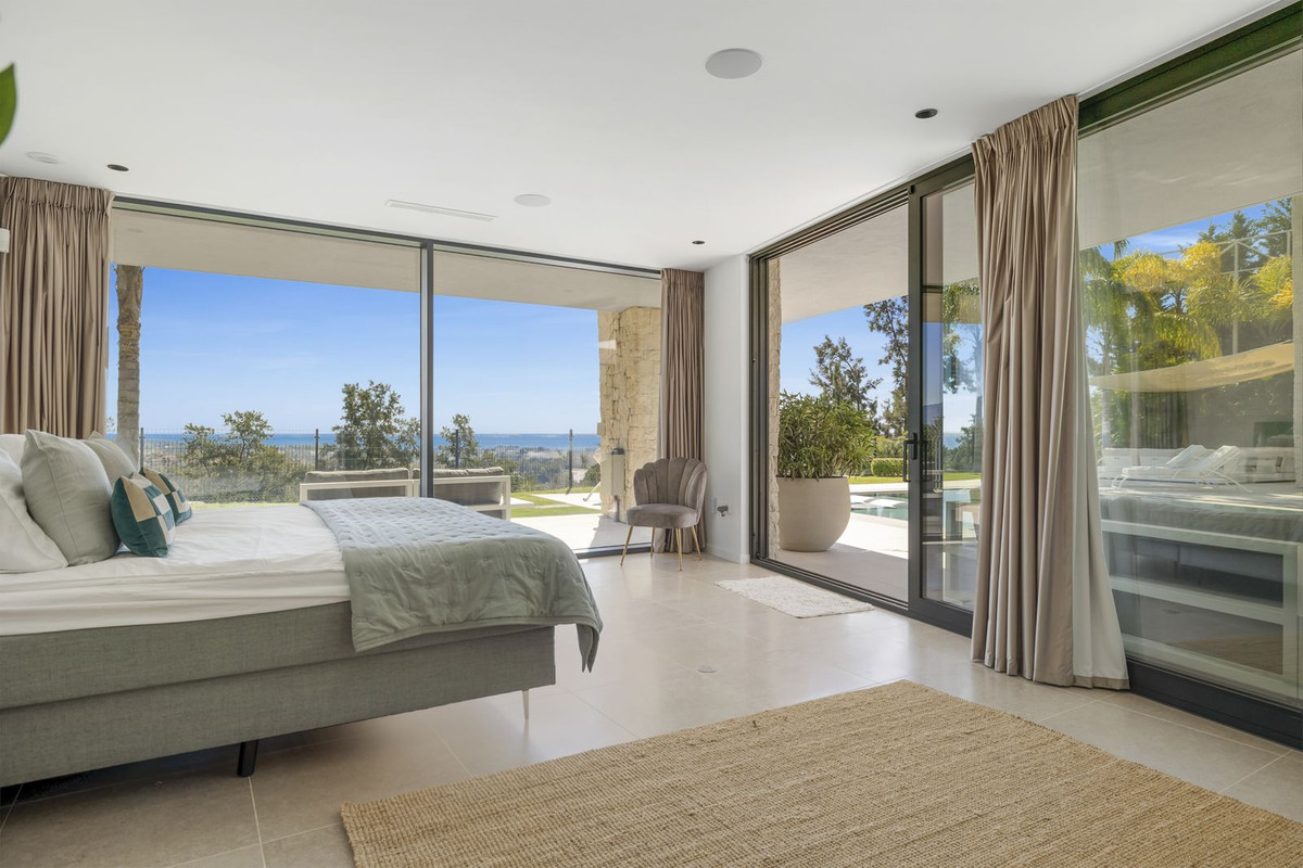 Se vende Villa - Chalet de 5 dormitorios en Costa Del Sol, Málaga, España
