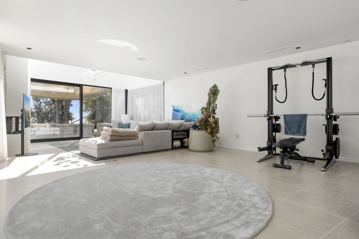 Se vende Villa - Chalet de 5 dormitorios en Costa Del Sol, Málaga, España