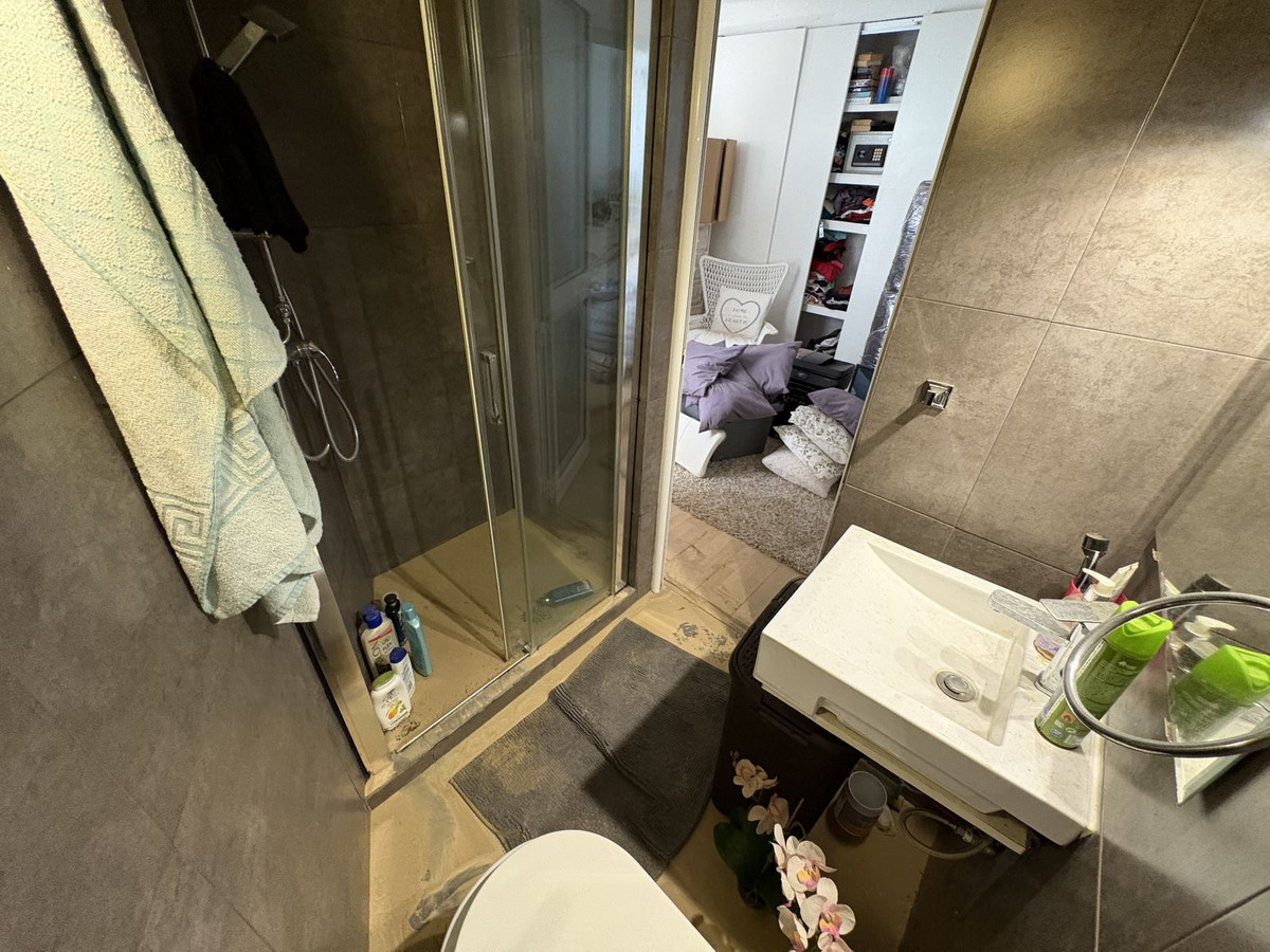 Se vende Pareada de 4 dormitorios en Costa Del Sol, Málaga, España