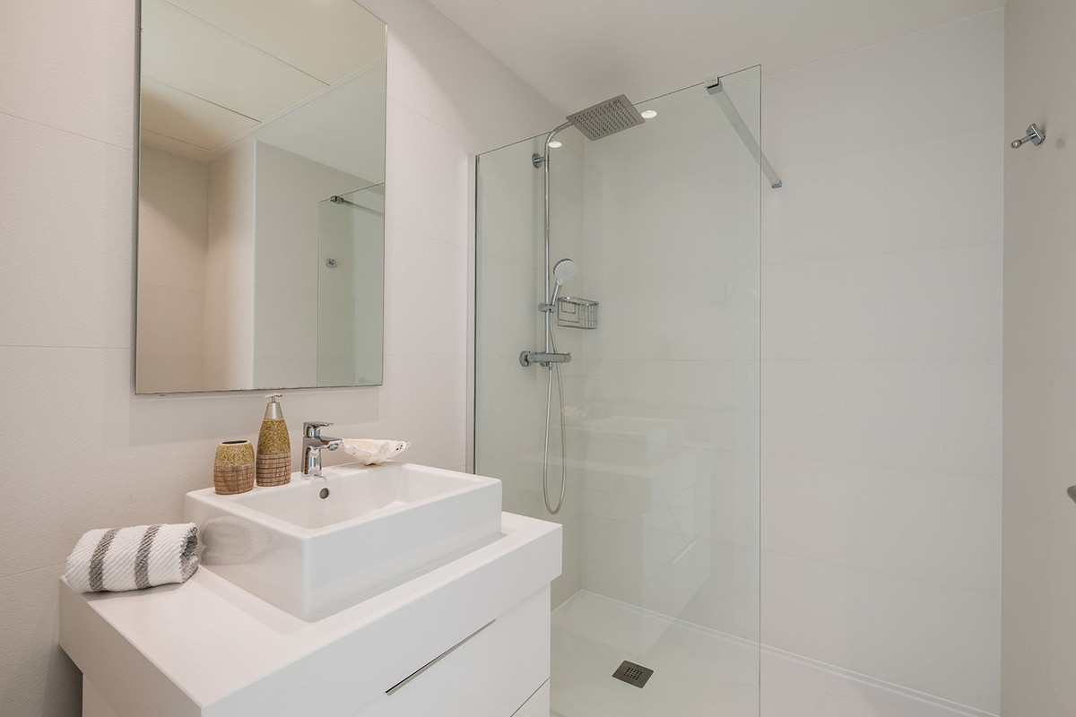 4 Bed Apartment for sale in Santa Clara Costa Del Sol, Málaga, Spain