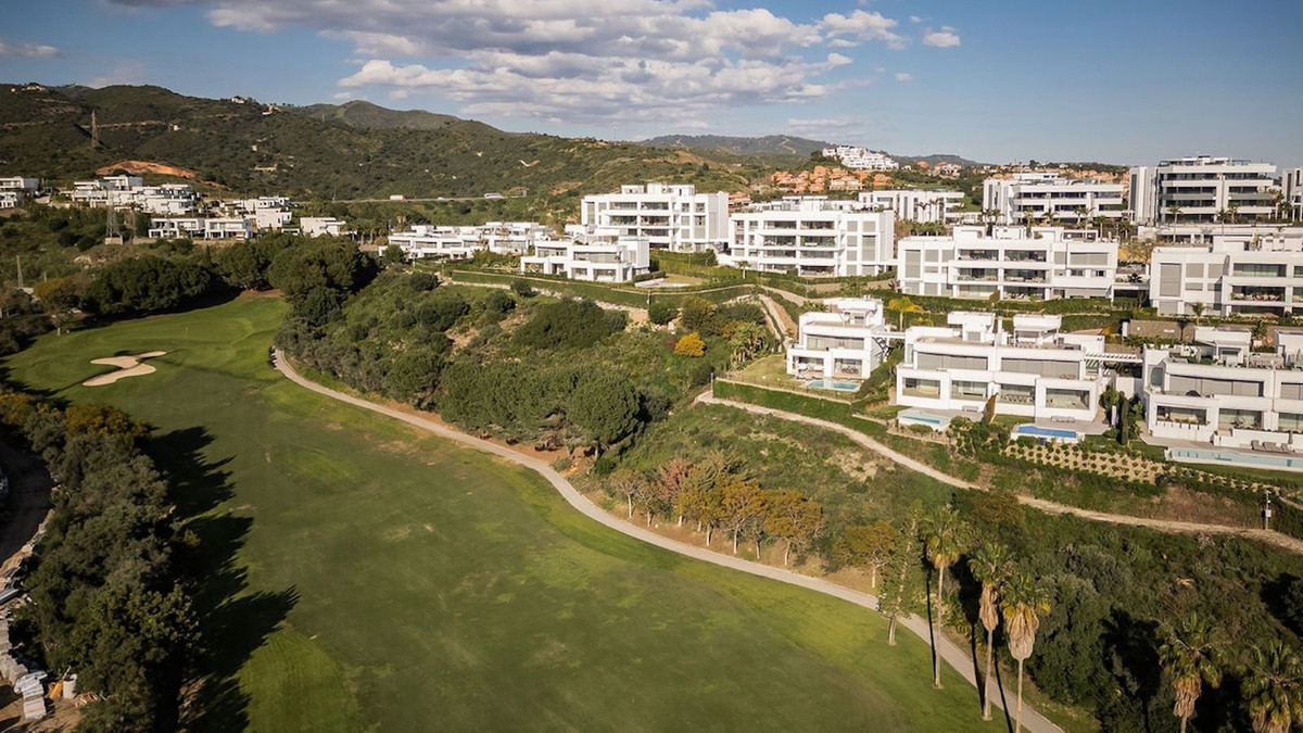 4 Bed Apartment for sale in Santa Clara Costa Del Sol, Málaga, Spain