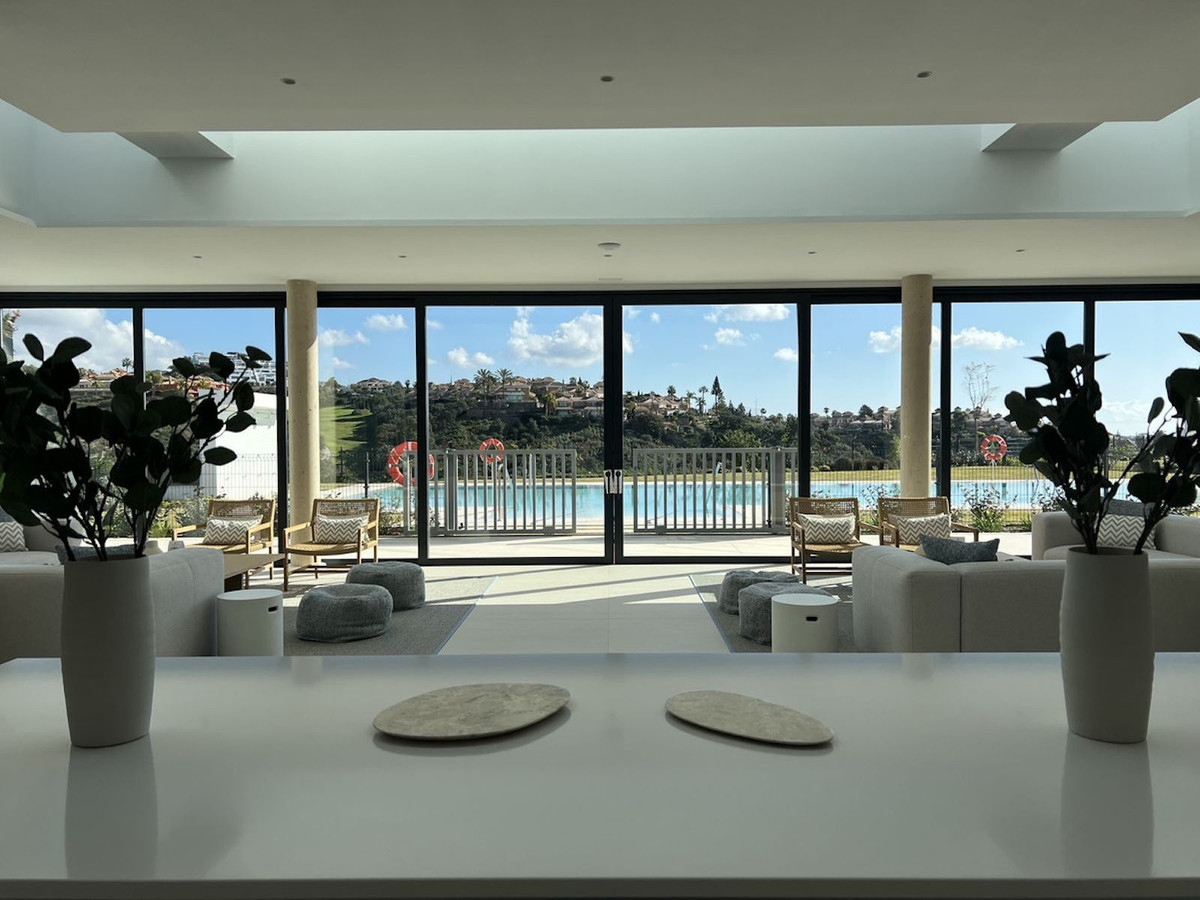 4 Bed Apartment for sale in Santa Clara Costa Del Sol, Málaga, Spain