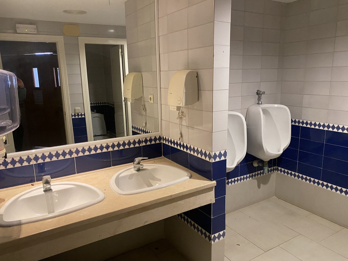Commercial unit for sale in Mijas Golf Costa Del Sol, Málaga, Spain