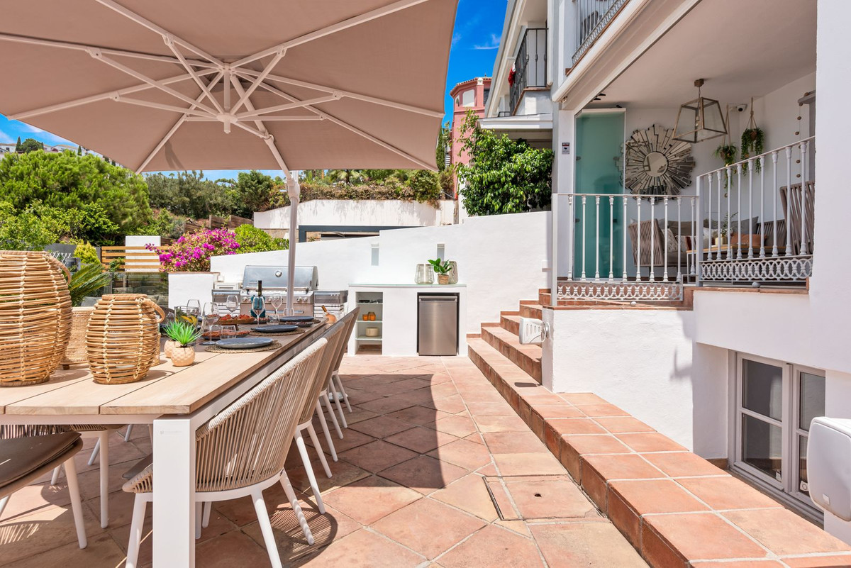5 Bed Townhouse for sale in La Heredia Costa Del Sol, Málaga, Spain