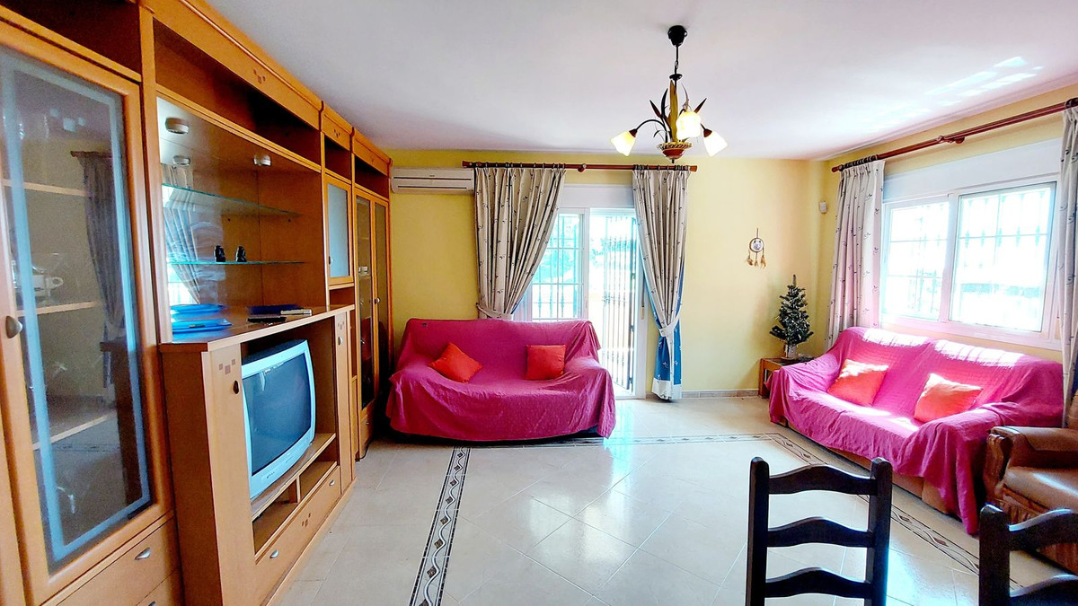 5 Bed Townhouse for sale in Mijas Costa Del Sol, Málaga, Spain