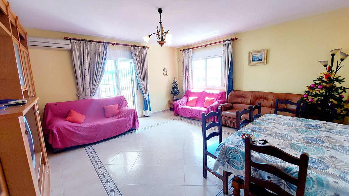5 Bed Townhouse for sale in Mijas Costa Del Sol, Málaga, Spain