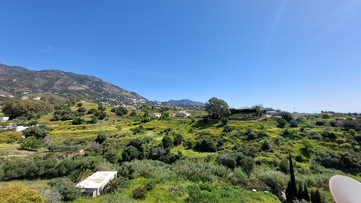 5 Bed Townhouse for sale in Mijas Costa Del Sol, Málaga, Spain
