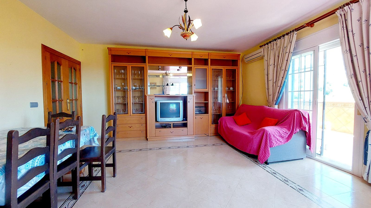 5 Bed Townhouse for sale in Mijas Costa Del Sol, Málaga, Spain