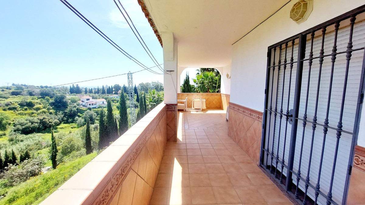 5 Bed Townhouse for sale in Mijas Costa Del Sol, Málaga, Spain