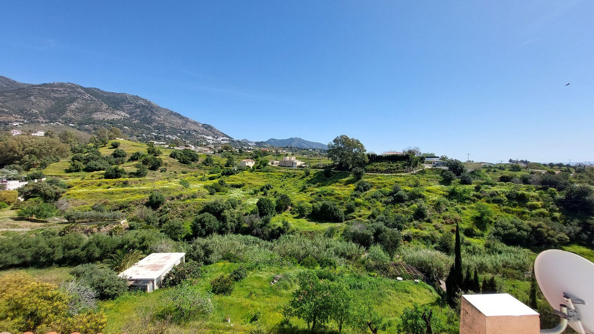 5 Bed Townhouse for sale in Mijas Costa Del Sol, Málaga, Spain