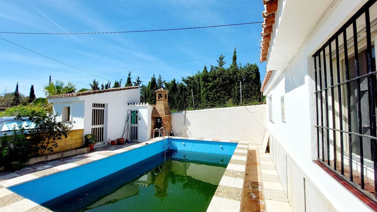 5 Bed Townhouse for sale in Mijas Costa Del Sol, Málaga, Spain