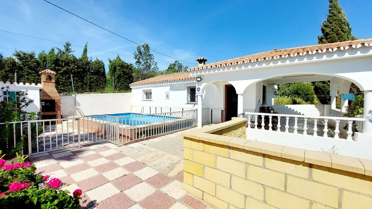 5 Bed Townhouse for sale in Mijas Costa Del Sol, Málaga, Spain