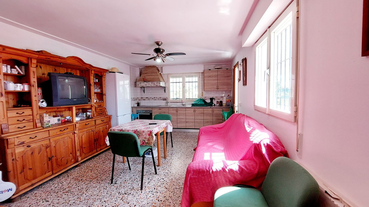 5 Bed Townhouse for sale in Mijas Costa Del Sol, Málaga, Spain