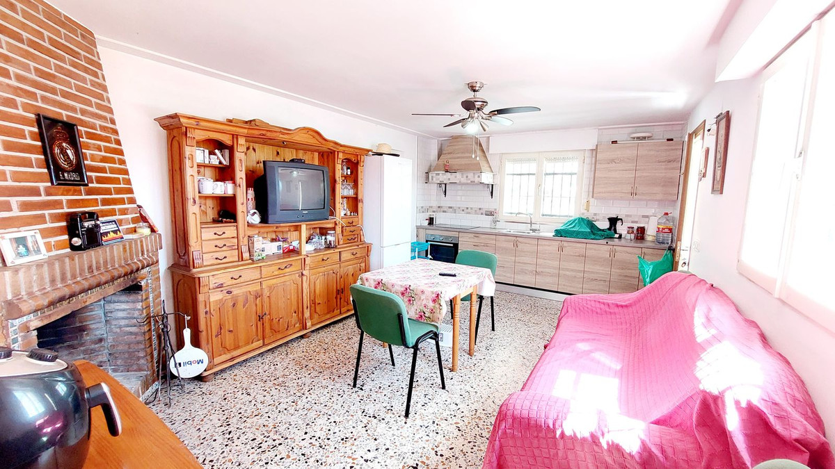 5 Bed Townhouse for sale in Mijas Costa Del Sol, Málaga, Spain