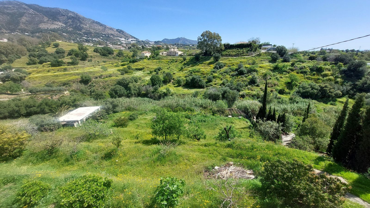 5 Bed Townhouse for sale in Mijas Costa Del Sol, Málaga, Spain