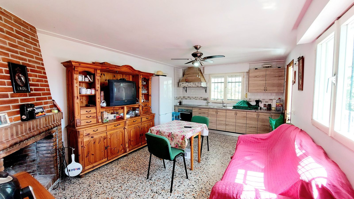 5 Bed Townhouse for sale in Mijas Costa Del Sol, Málaga, Spain