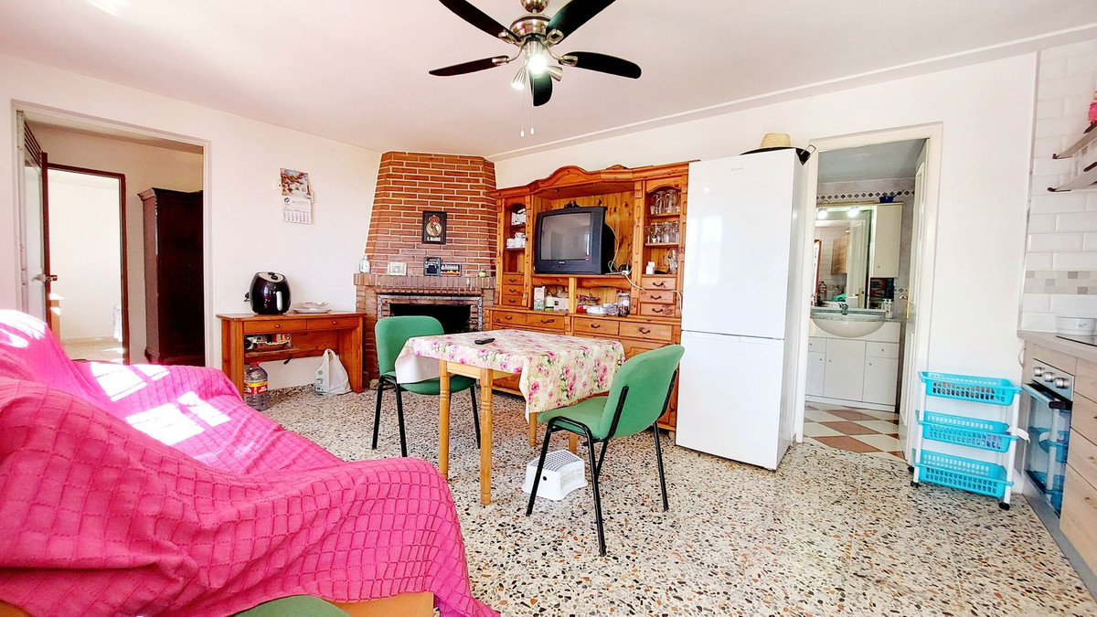 5 Bed Townhouse for sale in Mijas Costa Del Sol, Málaga, Spain