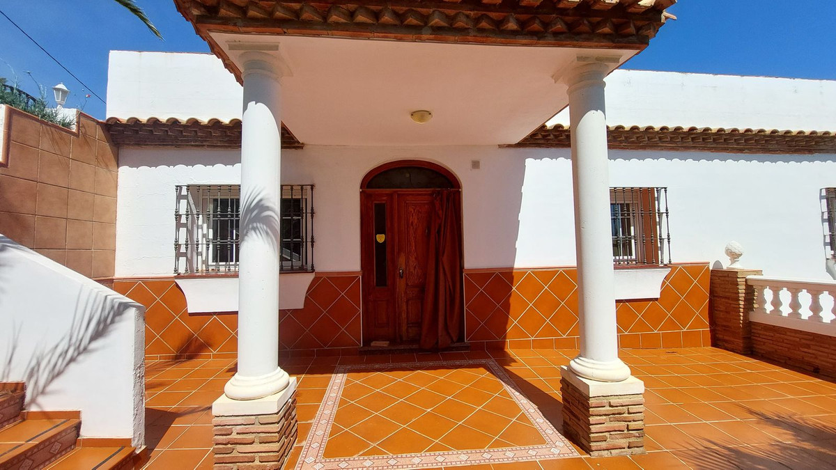 5 Bed Townhouse for sale in Mijas Costa Del Sol, Málaga, Spain