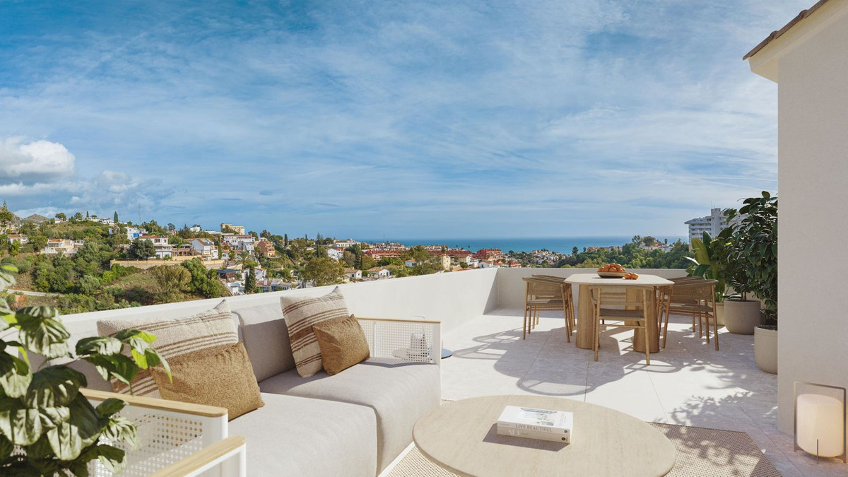 3 Bed Apartment for sale in Torreblanca Costa Del Sol, Málaga, Spain