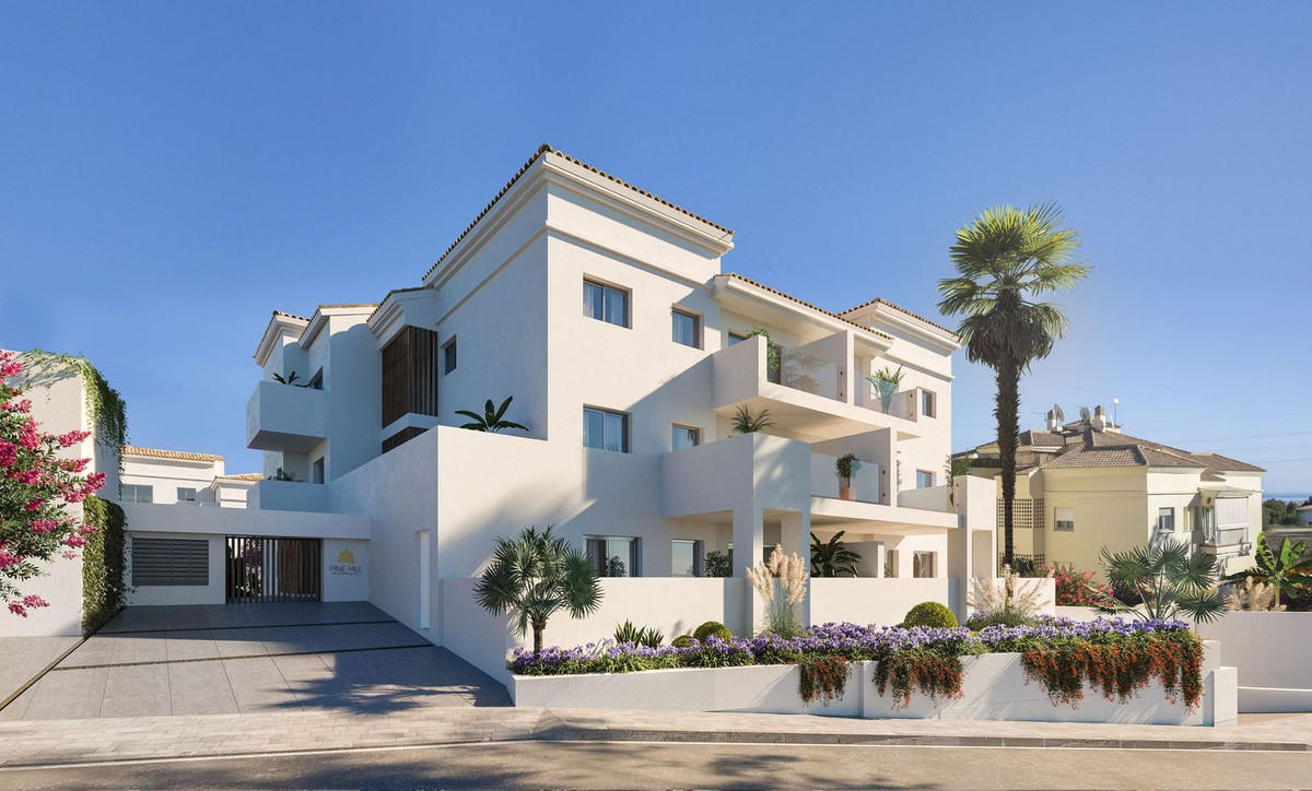 3 Bed Apartment for sale in Torreblanca Costa Del Sol, Málaga, Spain