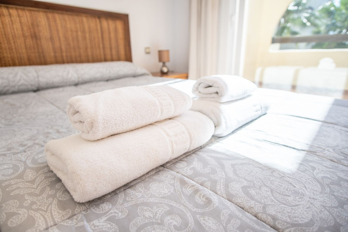 2 Bed Apartment for sale in New Golden Mile Costa Del Sol, Málaga, Spain