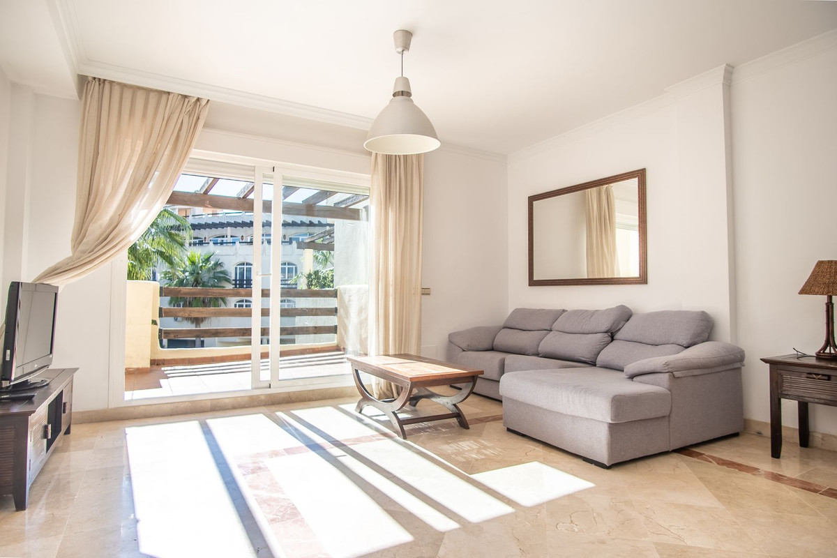 2 Bed Apartment for sale in New Golden Mile Costa Del Sol, Málaga, Spain