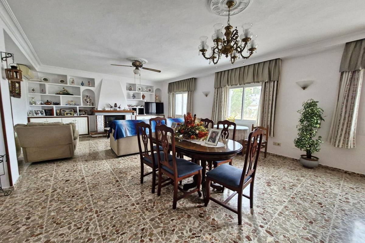 Se vende Adosada de 7 dormitorios en Costa Del Sol, Málaga, España