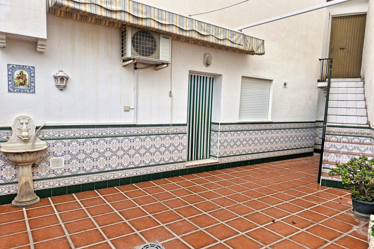 Se vende Adosada de 7 dormitorios en Costa Del Sol, Málaga, España