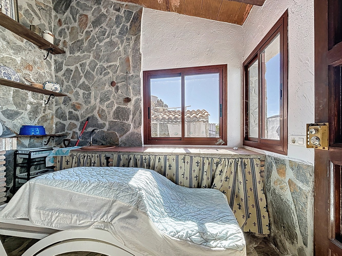 Se vende Pareada de 3 dormitorios en Costa Del Sol East, Málaga, España